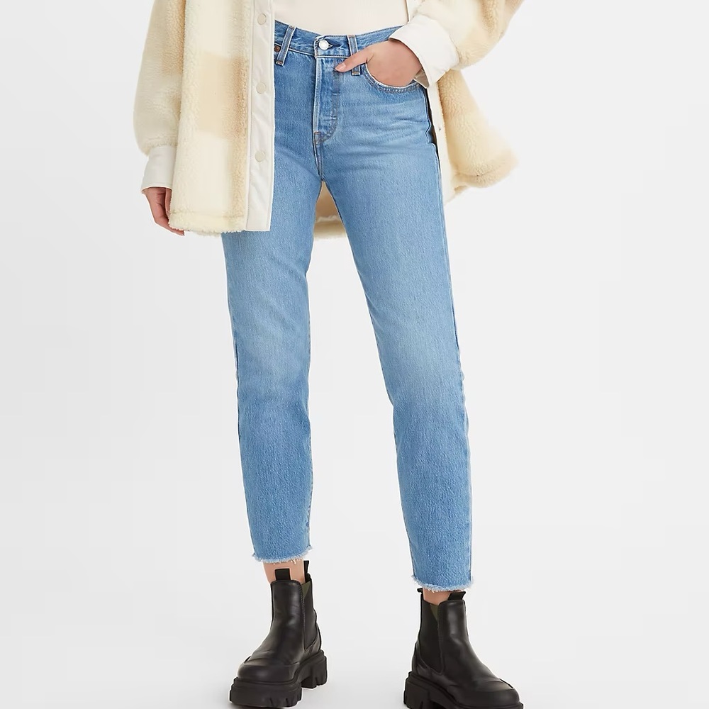 Levi’s Wedgie Straight Jean